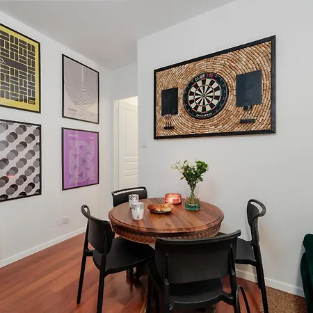 Emeraude - L'elegance Verte Du Vieux *