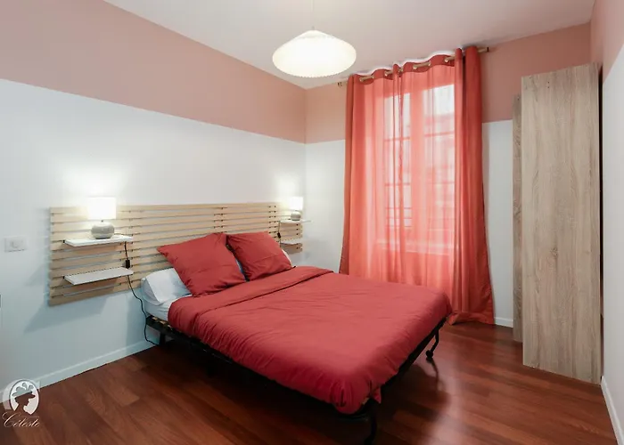 Emeraude - L'elegance Verte Du Vieux