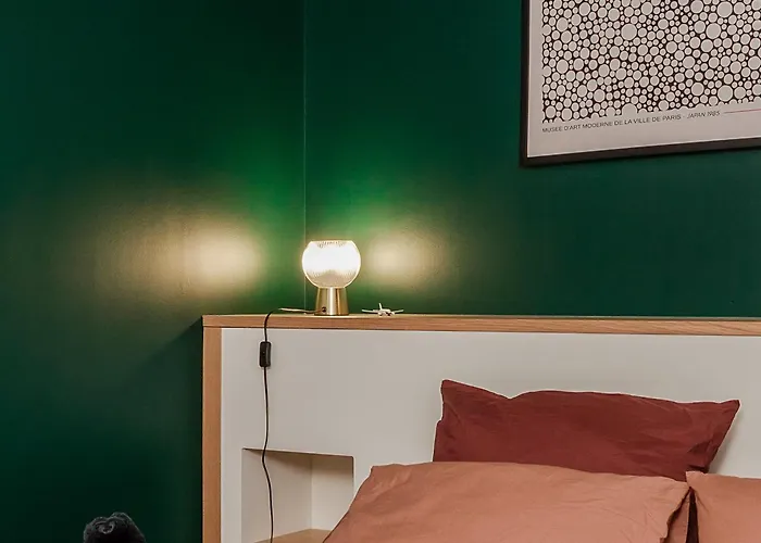 Emeraude - L'elegance Verte Du Vieux アパート *